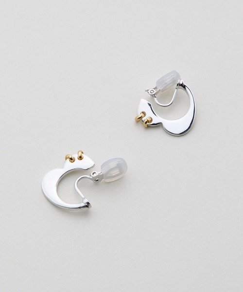 LAPUIS(ラピュイ)の「LAPUIS(ラピュイ)Plate heart earrings(イヤリング・レディース・ゴールド/マルチ・FREE)」の10枚目の写真