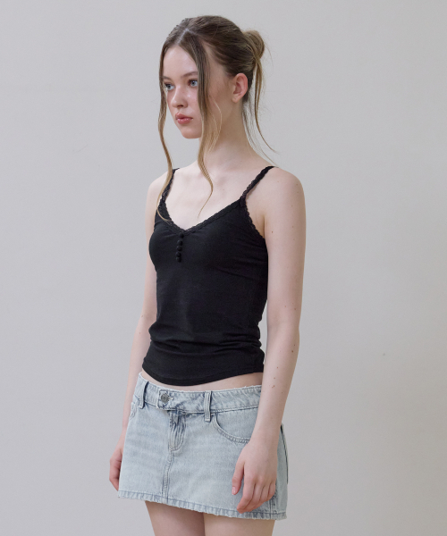 ROSEFRANTZ（ロゼフランツ）の「Button Lace Sleeveless [Black]（Tシャツ/カットソー・レディース・ブラック・SMALL/MEDIUM/X-SMALL）」の7枚目の写真