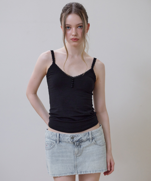 ROSEFRANTZ（ロゼフランツ）の「Button Lace Sleeveless [Black]（Tシャツ/カットソー・レディース・ブラック・SMALL/MEDIUM/X-SMALL）」の8枚目の写真