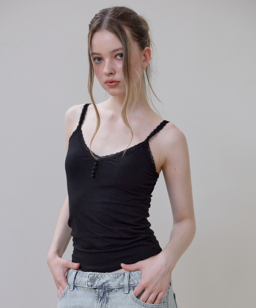 ROSEFRANTZ（ロゼフランツ）の「Button Lace Sleeveless [Black]（Tシャツ/カットソー・レディース・ブラック・SMALL/MEDIUM/X-SMALL）」の10枚目の写真