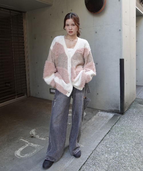 CORNERS(コーナーズ)の「シャギーブークレニュアンス柄ニットカーディガン(カーディガン/ボレロ・レディース・ブラック/グレイッシュベージュ/ピンク/ブラウン/グレー・FREE)」の8枚目の写真