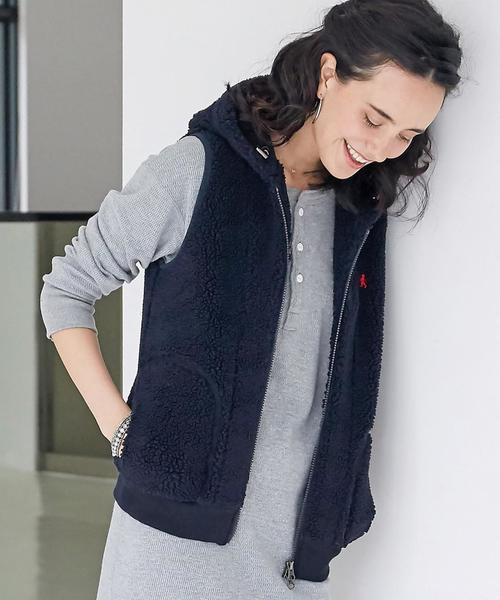 GYMPHLEX（ジムフレックス）の「［WEB限定］Gymphlex（ジムフレックス） BOA HOODベスト（ベスト・レディース・ベージュ/ネイビー・FREE）」の2枚目の写真