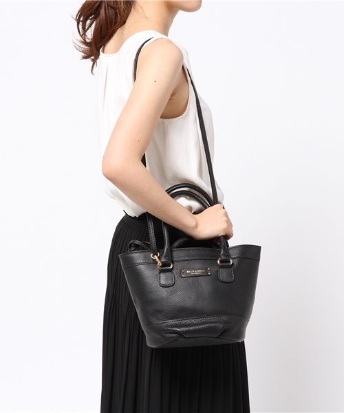 公式の店舗 BLUE LABEL CRESTBRIDGE（ブルーレーベルクレストブリッジ）の バッグ