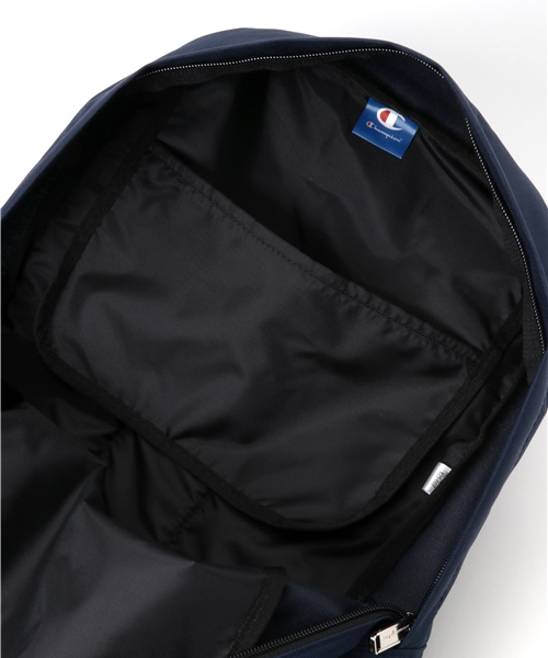 Champion（チャンピオン）の「【チャンピオン　デンケン】　スクエアなスタイリングのミドルサイズデイパック　/　52892（バックパック/リュック・メンズ・ネイビー/ブラック/ブラック×ホワイト・FREE）」の10枚目の写真