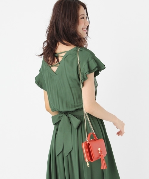 Andemiu（アンデミュウ）の「ソデラッフルＶネックワンピース766451（ワンピース・レディース・モカ/グリーン/その他・FREE）」の14枚目の写真