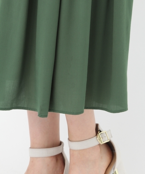 Andemiu（アンデミュウ）の「ソデラッフルＶネックワンピース766451（ワンピース・レディース・モカ/グリーン/その他・FREE）」の5枚目の写真