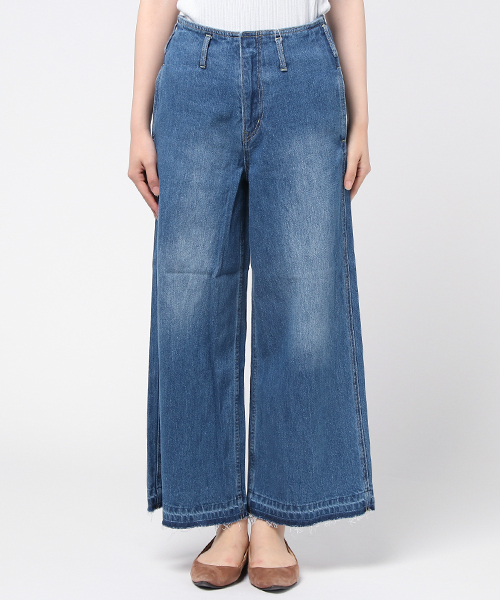 koe（コエ）の「サイド切替カットオフデニムワイドパンツ（デニムパンツ・レディース・ライトインディゴブルー・L/S/M）」の2枚目の写真