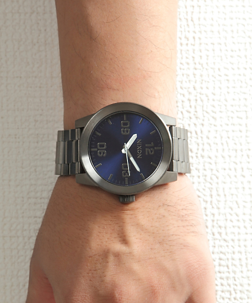 NIXON（ニクソン）の「THE CORPORAL SS（アナログ腕時計・メンズ・ブラック系その他/グレー系その他/ブラック/ゴールド/ゴールド系その他/ガンメタ/ブラック×ゴールド/ブルー系その他/その他/バーガンディー/ブラック×ホワイト/ダークブルー/その他2/その他3・FREE）」の7枚目の写真