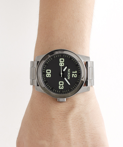 NIXON（ニクソン）の「THE CORPORAL SS（アナログ腕時計・メンズ・ブラック系その他/グレー系その他/ブラック/ゴールド/ゴールド系その他/ガンメタ/ブラック×ゴールド/ブルー系その他/その他/バーガンディー/ブラック×ホワイト/ダークブルー/その他2/その他3・FREE）」の14枚目の写真