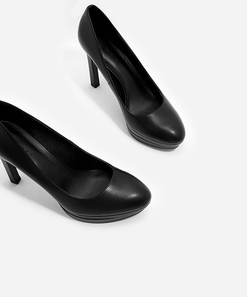 CHARLES & KEITH(チャールズ & キース)の「プラットフォームパンプス / PLATFORM PUMPS(パンプス・レディース・ブラック/アイボリー/ライトブラウン・22.5cm/23.5cm/23cm/24.5cm/25.5cm/25cm)」の6枚目の写真