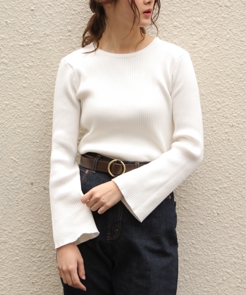 PAGEBOY(ページボーイ)の「袖フレアリブプルオーバー(Tシャツ/カットソー・レディース・ライトグレー/オフホワイト/ブラック系その他/ブラック・FREE)」の1枚目の写真