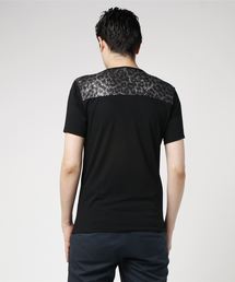 SHELLAC（シェラック）の「ヨーク切替スネーク柄半袖Tシャツ（Tシャツ