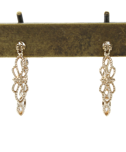 アガット　ゴールド ピアス(両耳用) 10k agete（アガット）の「K10ピアス（ピアス（両耳用））」 - WEAR
