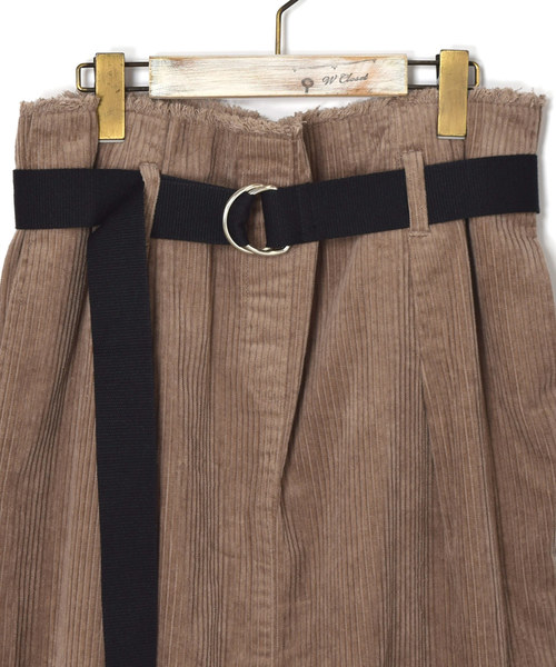 w closet（ダブルクローゼット）の「ベルト付きコーデュロイウエストギャザースカート_（スカート・レディース・アイボリー/サックスブルー/モカ/ラベンダー/パープル/ブルー系その他・FREE）」の21枚目の写真