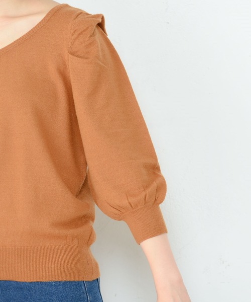 natural couture(ナチュラルクチュール)の「パワショル前後2WAYニット(ニット/セーター・レディース・オフホワイト/ブラック/ブラウン/キャメル・FREE)」の21枚目の写真