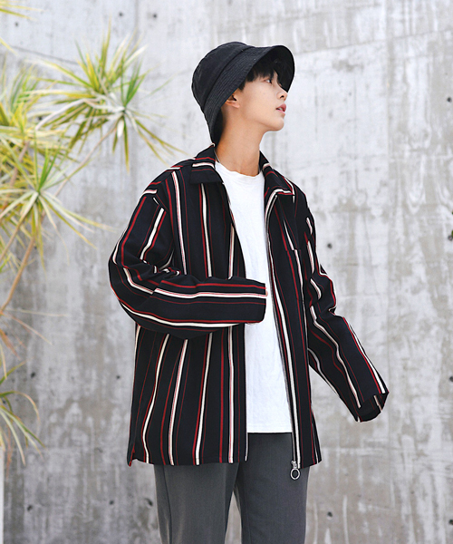 neos(ネオス)の「【neos -addictive design-】ビッグシルエット ストライプジャケット(ブルゾン・メンズ・ホワイト/ブラック/ネイビー・MEDIUM/LARGE)」の8枚目の写真