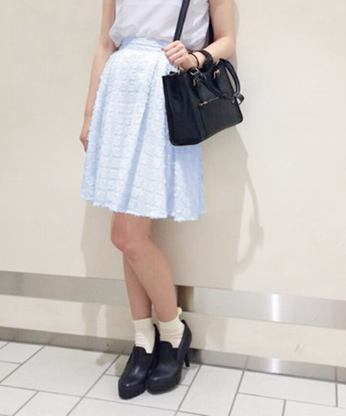 Chico(チコ)の「タックフレアSKT(スカート・レディース・ホワイト/ブルー/ネイビー・FREE)」の3枚目の写真