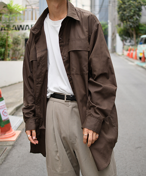 kutir(クティール)の「Wポケットロングシャツ(シャツ/ブラウス・メンズ・ダークブラウン/ライトグレー/ベージュ・MEDIUM/LARGE)」の1枚目の写真