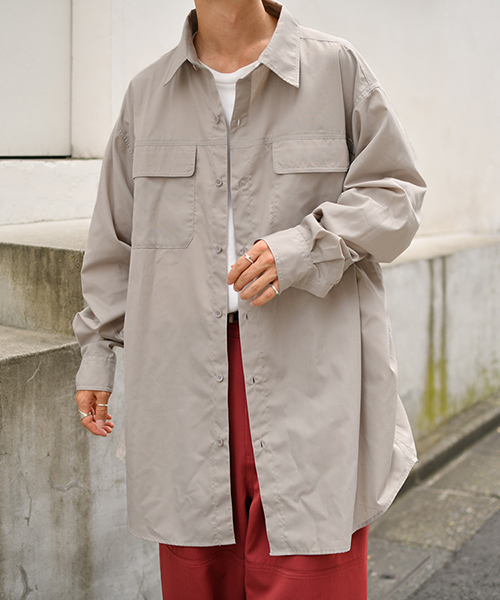 kutir(クティール)の「Wポケットロングシャツ(シャツ/ブラウス・メンズ・ダークブラウン/ライトグレー/ベージュ・MEDIUM/LARGE)」の2枚目の写真