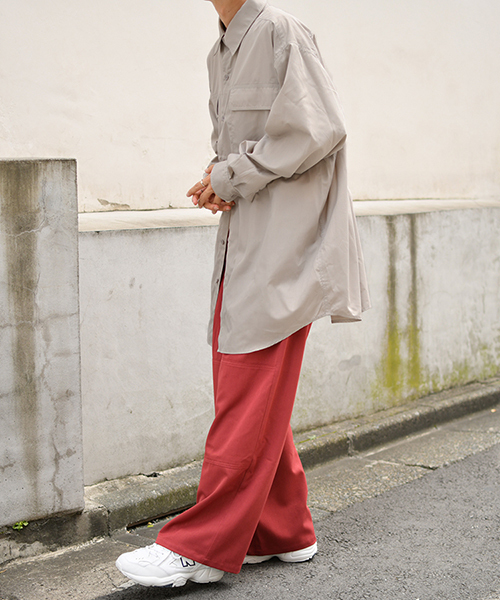 kutir(クティール)の「Wポケットロングシャツ(シャツ/ブラウス・メンズ・ダークブラウン/ライトグレー/ベージュ・MEDIUM/LARGE)」の5枚目の写真