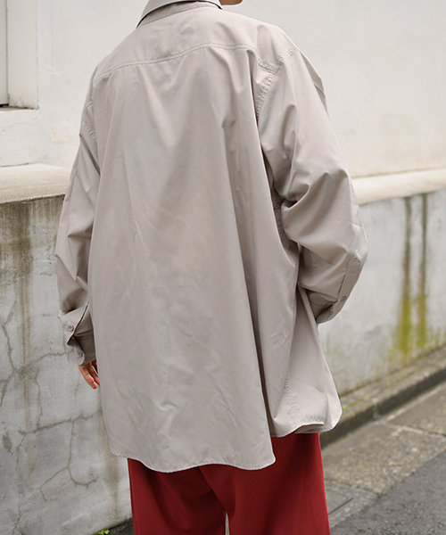 kutir(クティール)の「Wポケットロングシャツ(シャツ/ブラウス・メンズ・ダークブラウン/ライトグレー/ベージュ・MEDIUM/LARGE)」の9枚目の写真