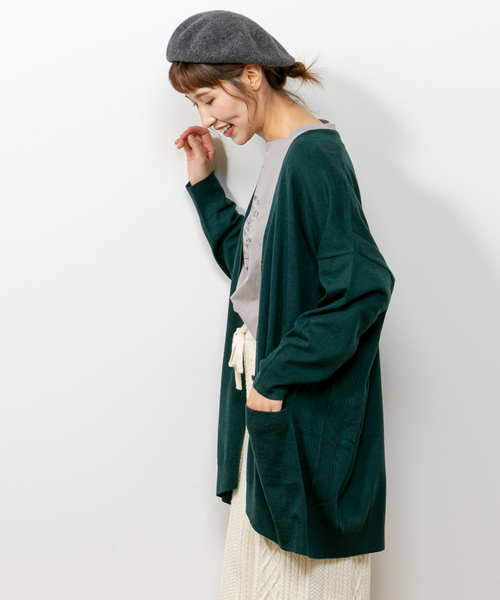 PUAL CE CIN(ピュアルセシン)の「Vネックロングカーディガン(カーディガン/ボレロ・レディース・ベージュ/ネイビー/グリーン/マスタード/キャメル・FREE)」の2枚目の写真