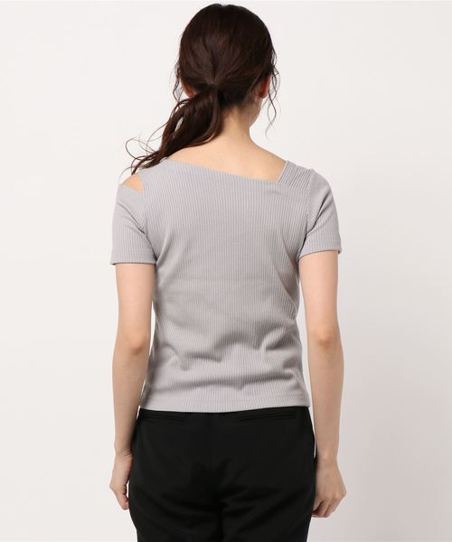 12Twelve Agenda（トゥエルブ　アジェンダ）の「アシメネック＆ショルダーテレコカットソープルオーバー（Tシャツ/カットソー・レディース・ライトグレー・M）」の2枚目の写真