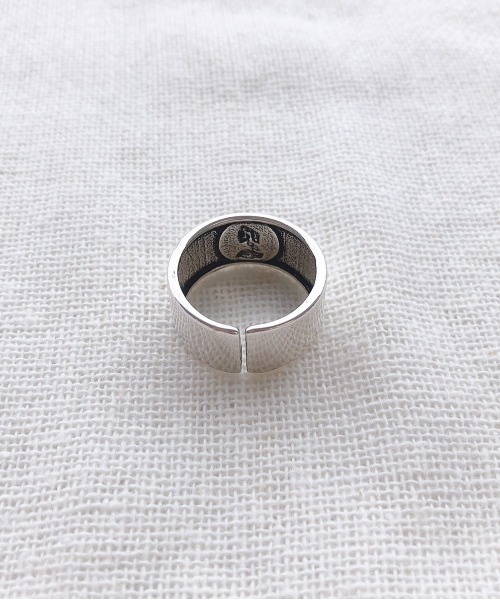 PairPair（ペアペア）の「アンティーク風リング(AR)（リング・レディース・シルバー/杢グレー・FREE）」の9枚目の写真