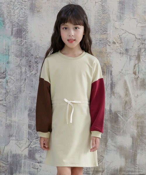 Bee des Bee（ビーデスビー）の「長袖ワンピース（ワンピース・キッズ・ライトグレー/ベージュ/グレー/ライトベージュ/モカ/ブラック×パープル/ブルー/カーキ/アイボリー・110cm/100cm/120cm/130cm/140cm/150cm）」の6枚目の写真