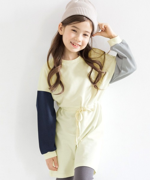 Bee des Bee（ビーデスビー）の「長袖ワンピース（ワンピース・キッズ・ライトグレー/ベージュ/グレー/ライトベージュ/モカ/ブラック×パープル/ブルー/カーキ/アイボリー・110cm/100cm/120cm/130cm/140cm/150cm）」の2枚目の写真