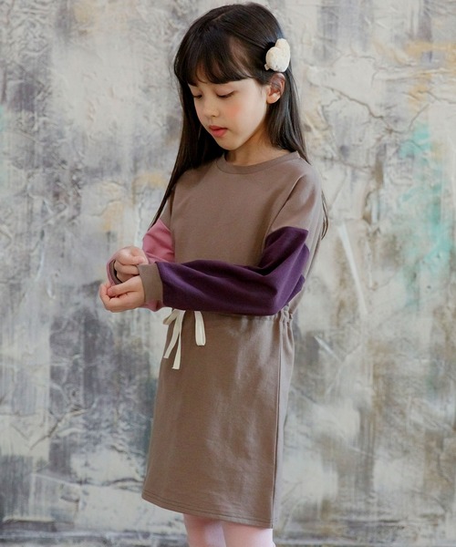 Bee des Bee（ビーデスビー）の「長袖ワンピース（ワンピース・キッズ・ライトグレー/ベージュ/グレー/ライトベージュ/モカ/ブラック×パープル/ブルー/カーキ/アイボリー・110cm/100cm/120cm/130cm/140cm/150cm）」の5枚目の写真