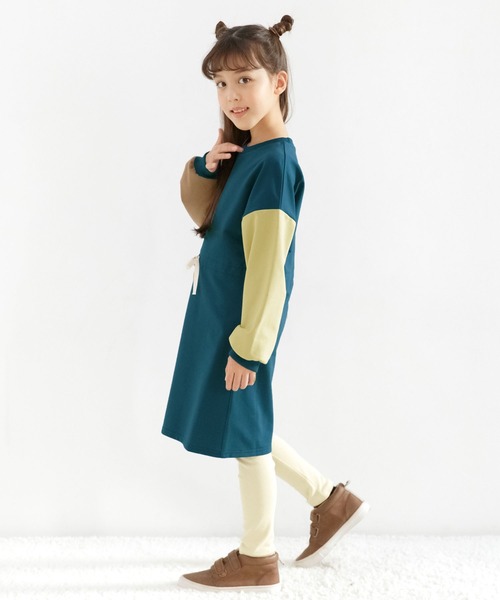 Bee des Bee（ビーデスビー）の「長袖ワンピース（ワンピース・キッズ・ライトグレー/ベージュ/グレー/ライトベージュ/モカ/ブラック×パープル/ブルー/カーキ/アイボリー・110cm/100cm/120cm/130cm/140cm/150cm）」の11枚目の写真