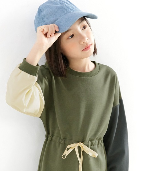 Bee des Bee（ビーデスビー）の「長袖ワンピース（ワンピース・キッズ・ライトグレー/ベージュ/グレー/ライトベージュ/モカ/ブラック×パープル/ブルー/カーキ/アイボリー・110cm/100cm/120cm/130cm/140cm/150cm）」の18枚目の写真