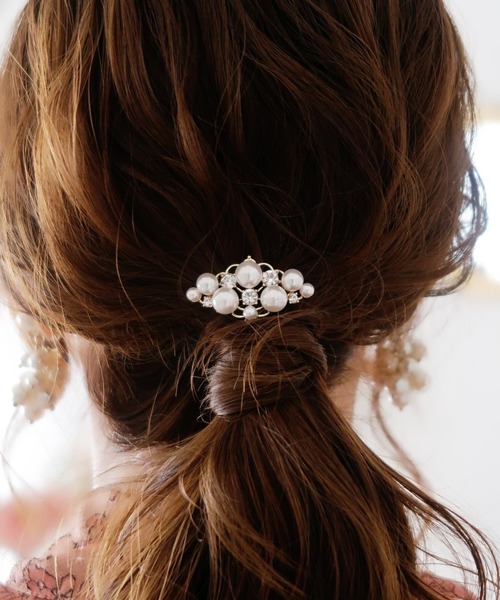 Cupid Heart（キューピッドハート）の「【Cupid Heart】結婚式アクセサリー ヘアカフ（バレッタ/ヘアクリップ・レディース・ベージュ・MEDIUM）」の3枚目の写真