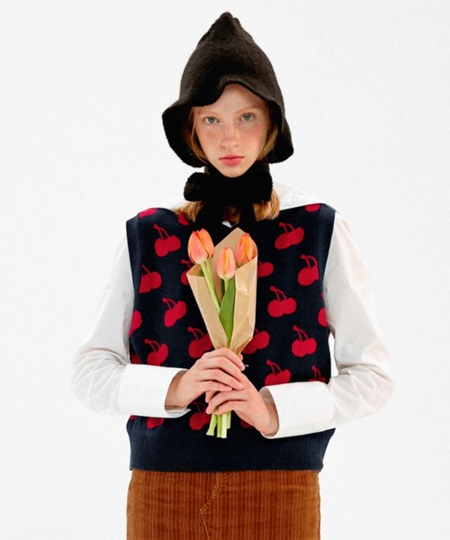 [ KIRSH ]★韓国大人気★MEN SMALL CHERRY KNIT VEST Amazon | [KIRSH] キルシー ベスト 正規販売店 CHERRY NORDIC