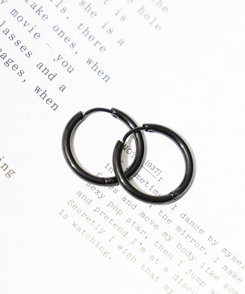 sunny branch(サニーブランチ)の「【ステンレス 18mmフープピアス】(ピアス(両耳用)・レディース・シルバー/ゴールド/ブラック・FREE)」の4枚目の写真