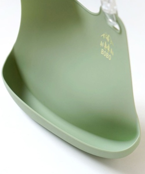 BOBO（ボボ）の「【BOBO(ボボ)】シリコンビブ（マグ/哺乳瓶/お食事グッズ・キッズ・テラコッタ/ライトカーキ・ONE SIZE）」の7枚目の写真