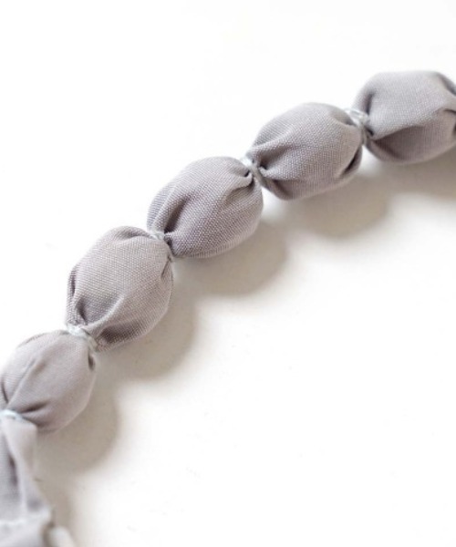 BOBO（ボボ）の「【BOBO(ボボ)】シリコンビブ（マグ/哺乳瓶/お食事グッズ・キッズ・テラコッタ/ライトカーキ・ONE SIZE）」の16枚目の写真