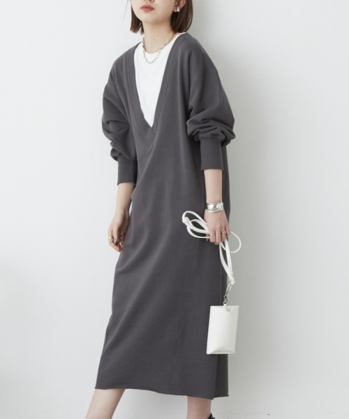 Aunt Marie's（アントマリーズ）の「深Vネックスウェットワンピ / AUNT MARIE'S（ワンピース・レディース・チャコールグレー/ブラック/アイボリー・FREE）」の3枚目の写真