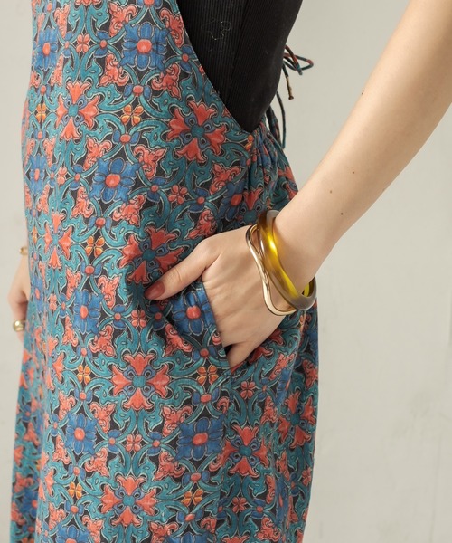 CAPRICIEUX LE'MAGE(カプリシューレマージュ)の「メキシカン柄サロペット(サロペット/オーバーオール・レディース・チャコールグレー/イエロー・FREE)」の19枚目の写真