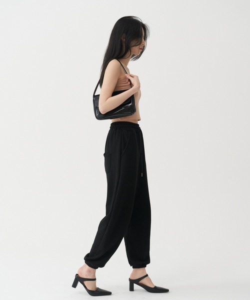 FEKETE（フェケテ）の「FEKETE BRA CAMISOLE（キャミソール・レディース・ベージュ/ホワイト/ブラック・FREE）」の14枚目の写真