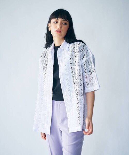 tk.TAKEO KIKUCHI（ティーケータケオキクチ）の「◆バーチカルレース半袖シャツ（ユニセックスアイテム）（シャツ/ブラウス・メンズ・ホワイト系4/ブラック系3・88/66）」の3枚目の写真