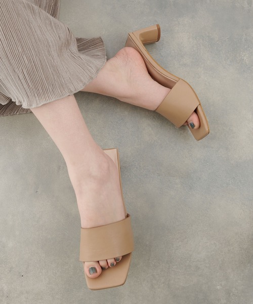 COLONY 2139（コロニートゥーワンスリーナイン）の「細ヒールサンダル（サンダル・レディース・ホワイト/ブラック/ベージュ・22.5cm/23.5cm/24.5cm）」の3枚目の写真