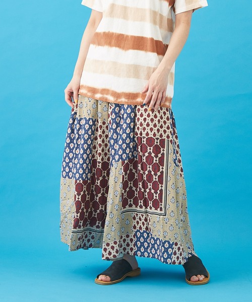 CUBE SUGAR（キューブシュガー）の「ボイル 総柄プリント ギャザースカート（スカート・レディース・ベージュ/サックスブルー/ネイビー/グレー・M）」の3枚目の写真