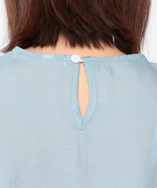 UNRELISH(アンレリッシュ)の「シアーパフショルダーブラウス(シャツ/ブラウス・レディース・ホワイト/ベージュ/ブルー・MEDIUM)」の9枚目の写真