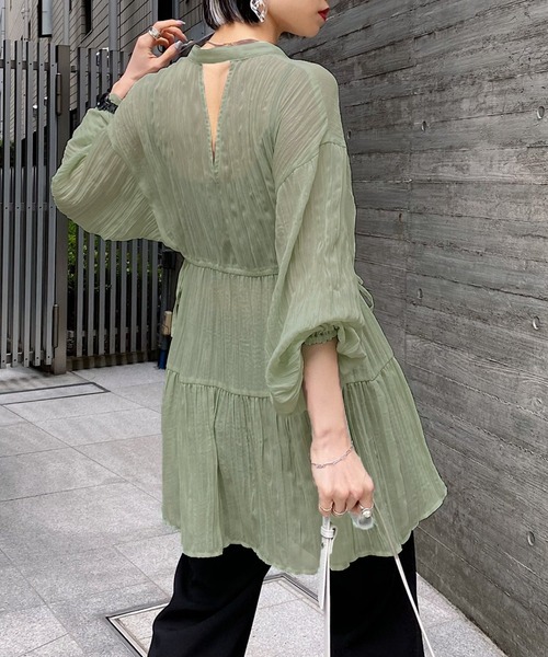 PAGEBOY（ページボーイ）の「ティアードチュニックシャツ（シャツ/ブラウス・レディース・オフホワイト/ブラック/グレイッシュベージュ/オリーブ・FREE）」の16枚目の写真