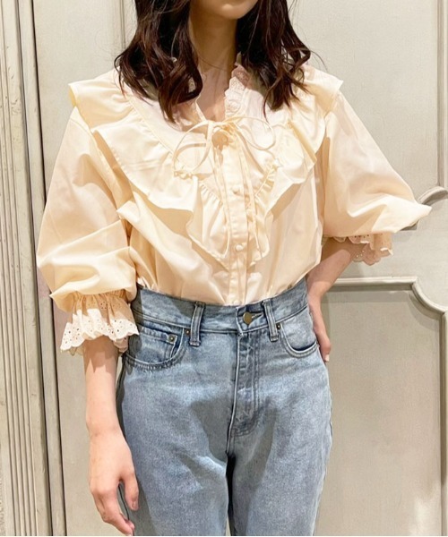 apres jour（アプレジュール）の「コットンレースフリルブラウス【ZOZOTOWN限定アイテム】（シャツ/ブラウス・レディース・アイボリー/ブラック/オフホワイト・フリー/X-LARGE）」の6枚目の写真