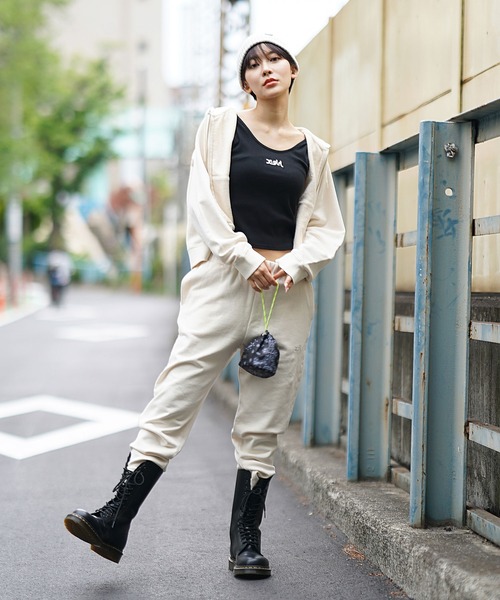 X-girl（エックスガール）の「BANDANA PATTERN POUCH（ポーチ・レディース・ブラック/パープル/イエロー・ONE SIZE）」の7枚目の写真