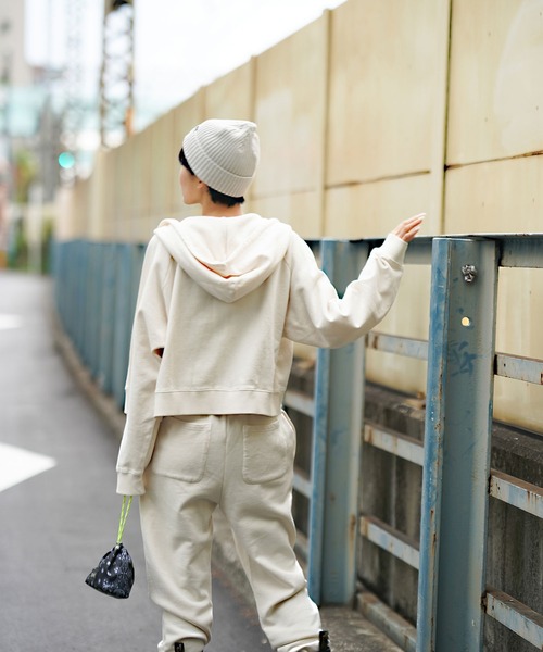 X-girl（エックスガール）の「BANDANA PATTERN POUCH（ポーチ・レディース・ブラック/パープル/イエロー・ONE SIZE）」の14枚目の写真