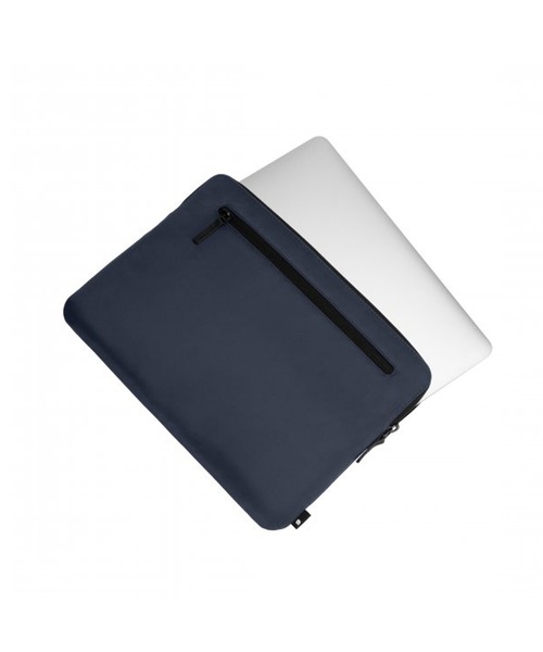 incase（インケース）の「INMB100335-NVY Incase Compact Sleeve in Flight Nylon for 13-inch MacBook Pro Retina / Pro - Navy（ビジネスバッグ・メンズ・ネイビー・ONE SIZE）」の5枚目の写真